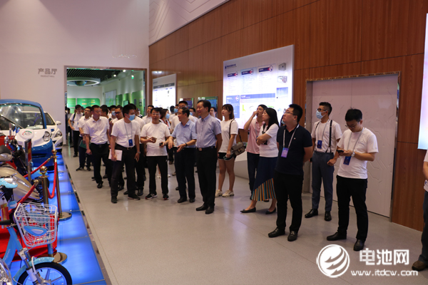 電池百人會理事長于清教一行調研考察天能集團