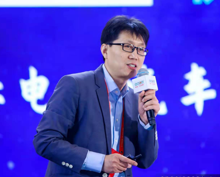 聯(lián)合新能源汽車有限公司董事長(zhǎng)/創(chuàng)始人劉同鑫