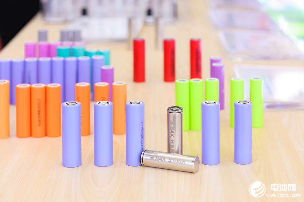 電動汽車,圓柱電池,鋰電池 電動汽車,圓柱電池,鋰電池