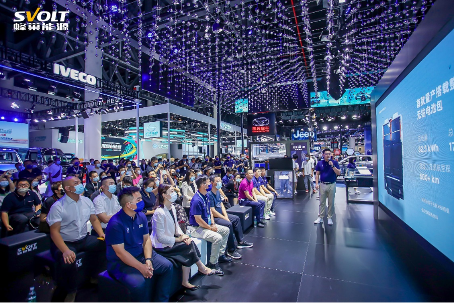 由蜂巢無鈷電池量產(chǎn)裝車 看全球動力電池演化邏輯