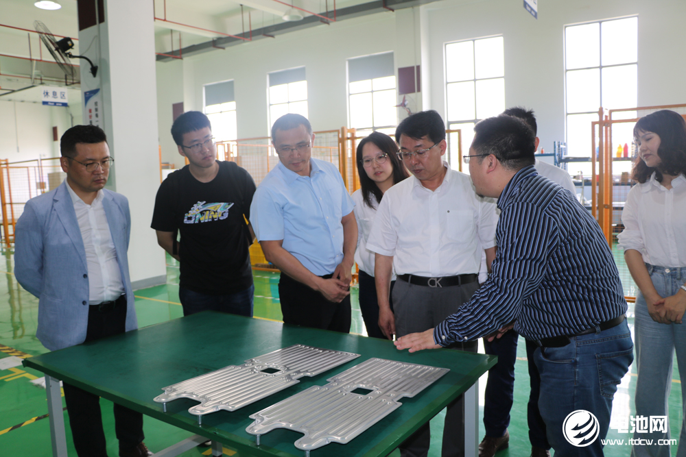 寧德時(shí)代與飛榮達(dá)簽署五年長(zhǎng)單 預(yù)計(jì)采購(gòu)電池結(jié)構(gòu)件36億元