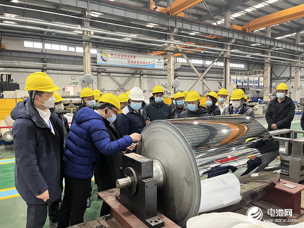 與會(huì)嘉賓參觀中科華聯(lián)