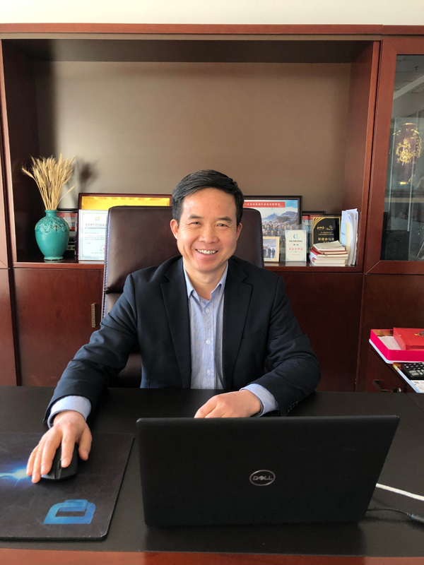 青島國軒電池有限公司 董事長 汪衛東 青島國軒電池有限公司 董事長 汪衛東