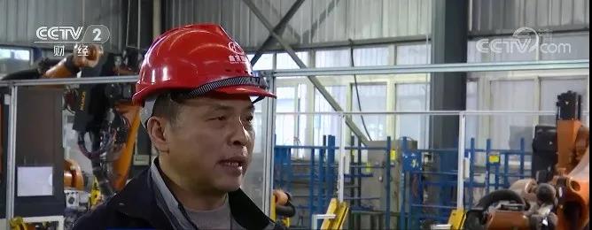 訂單排到6月!汽車行業(yè)再次爆發(fā)!零部件企業(yè)24小時滿負(fù)荷生產(chǎn) 訂單排到6月!汽車行業(yè)再次爆發(fā)!零部件企業(yè)24小時滿負(fù)荷生產(chǎn)