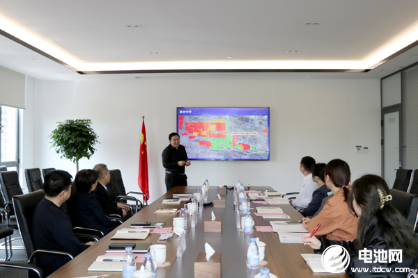 東營(yíng)市墾利區(qū)區(qū)委常委/副區(qū)長(zhǎng)張素霞一行到訪海融網(wǎng)山東總部 東營(yíng)市墾利區(qū)區(qū)委常委/副區(qū)長(zhǎng)張素霞一行到訪海融網(wǎng)山東總部