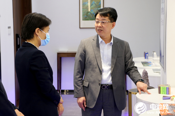 東營(yíng)市墾利區(qū)區(qū)委常委/副區(qū)長(zhǎng)張素霞一行到訪海融網(wǎng)山東總部 東營(yíng)市墾利區(qū)區(qū)委常委/副區(qū)長(zhǎng)張素霞一行到訪海融網(wǎng)山東總部