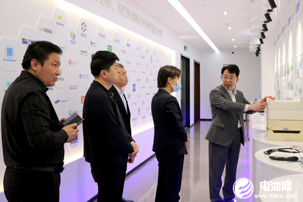 東營(yíng)市墾利區(qū)區(qū)委常委/副區(qū)長(zhǎng)張素霞一行到訪海融網(wǎng)山東總部 東營(yíng)市墾利區(qū)區(qū)委常委/副區(qū)長(zhǎng)張素霞一行到訪海融網(wǎng)山東總部