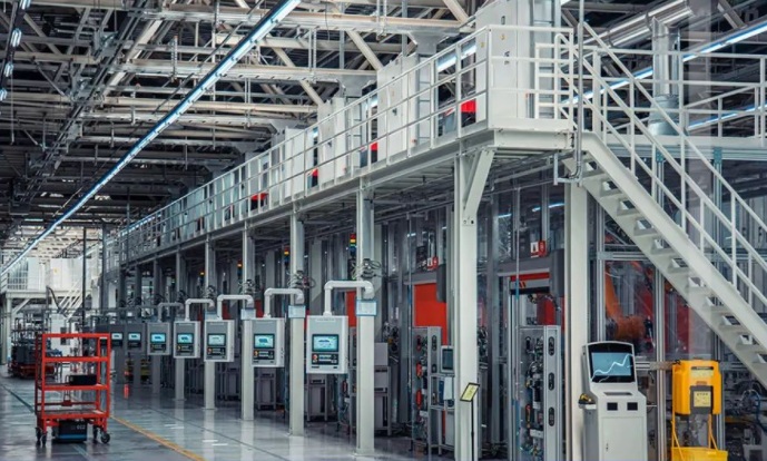 北京奔馳國產新一代電池下線