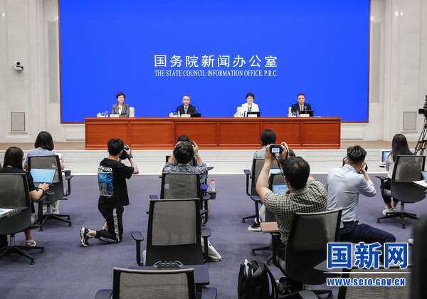 工信部：提升新能源車供給質量 推動芯片及原材料保供穩價