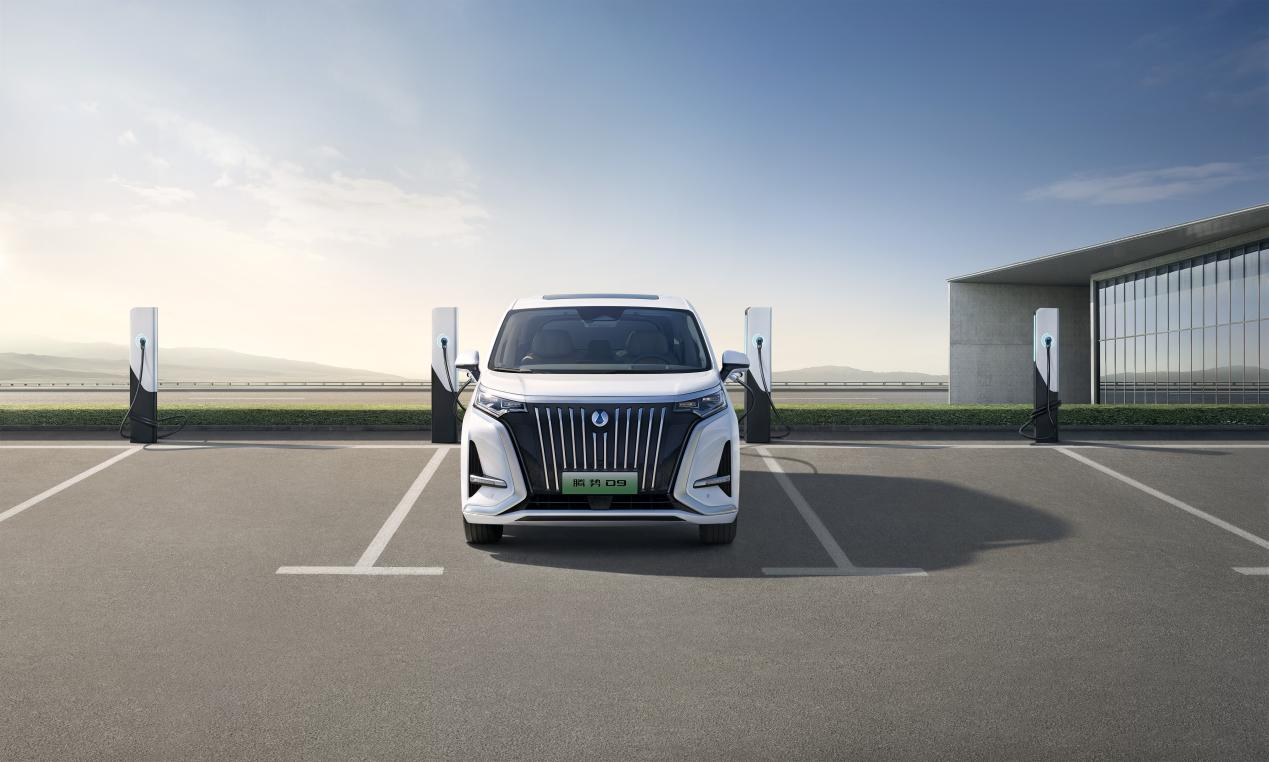 高端新能源MPV騰勢(shì)D9上市！起售價(jià)32.98萬元