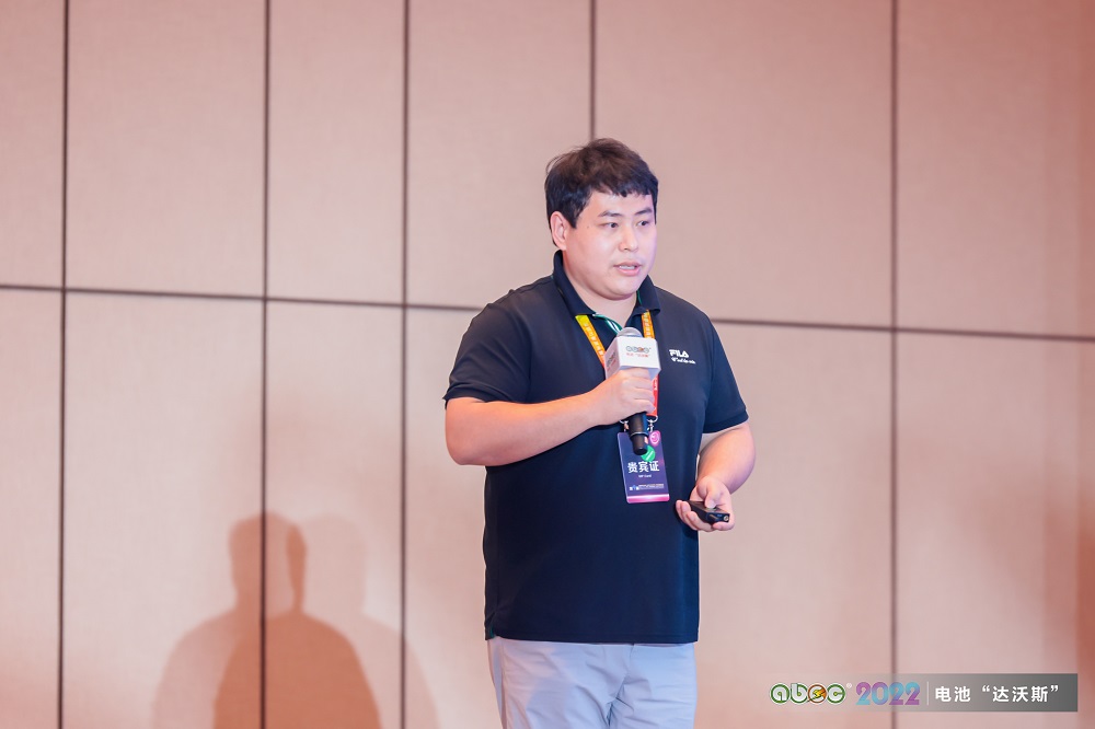 雄韜集團(tuán)中央研究院研發(fā)副總、博士張震