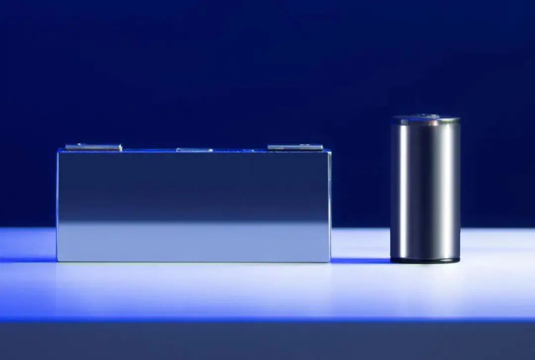 寶馬2025年將使用圓柱電芯 已向?qū)幍聲r(shí)代和億緯鋰能授予超百億歐元合同