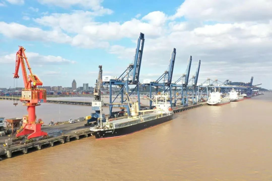 華友鈷業：首批10000噸進口鎳原料抵達浙江省嘉興港