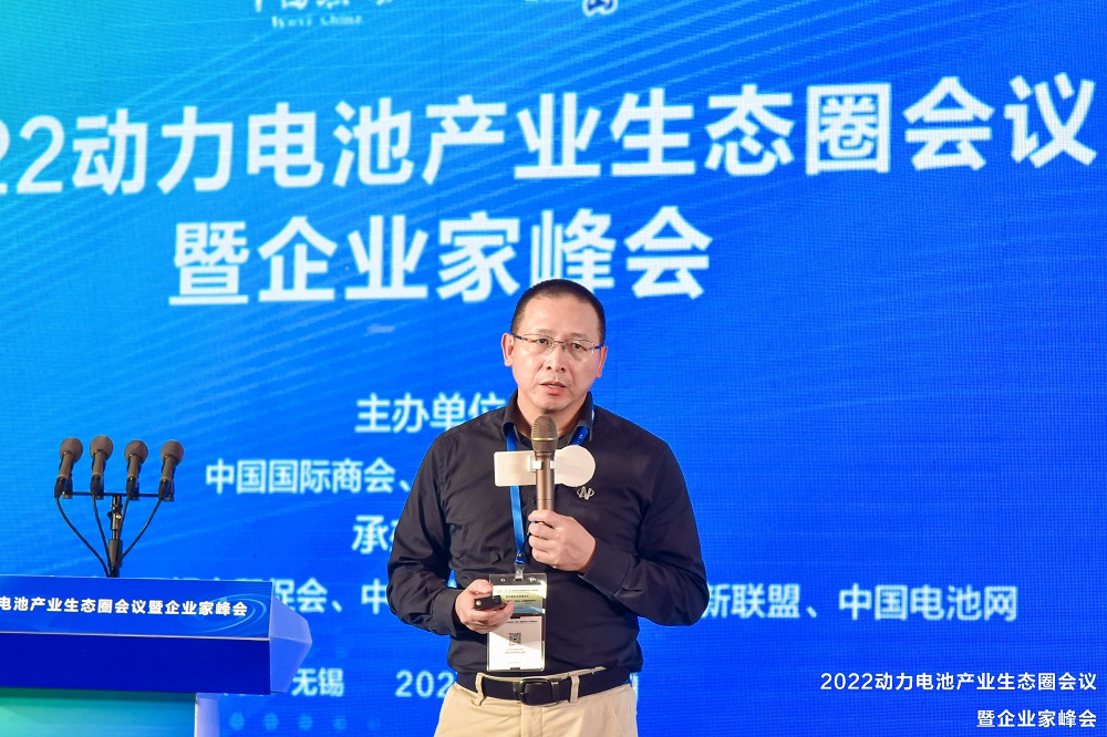 前晨汽車黃晨東：雙碳時代下電動卡車行業(yè)的機(jī)遇與挑戰(zhàn)分析