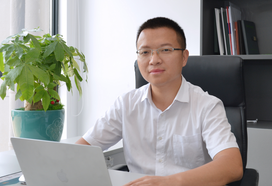 湖南镕鋰王雙才：祝愿新能源行業新老朋友事業“兔”飛猛進！