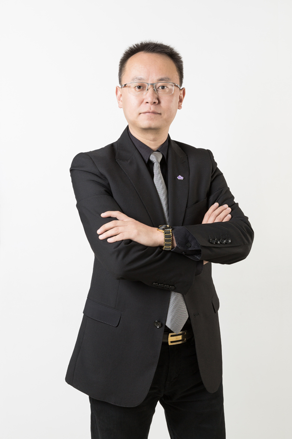 浙江華友循環(huán)科技有限公司 總經(jīng)理 鮑偉 浙江華友循環(huán)科技有限公司 總經(jīng)理 鮑偉