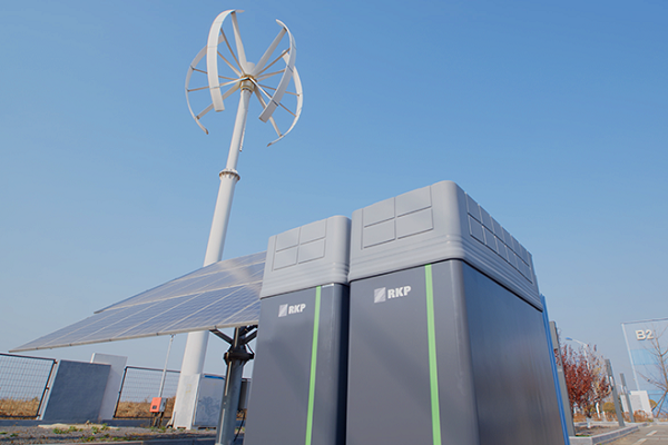 融科儲能完成超10億B輪融資 加速釩液流電池儲能商業化進程