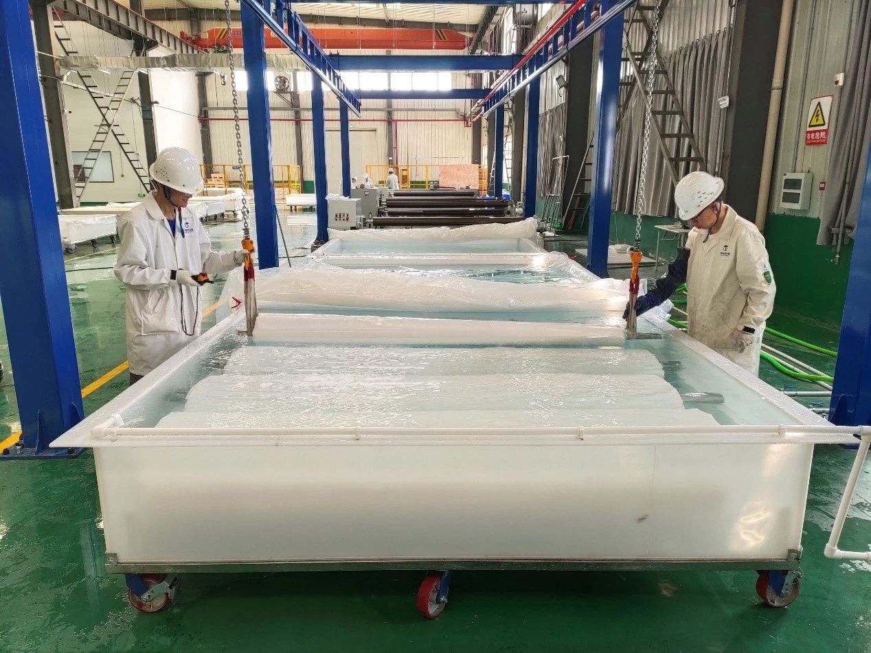 電解水制氫第三代復(fù)合隔膜產(chǎn)線