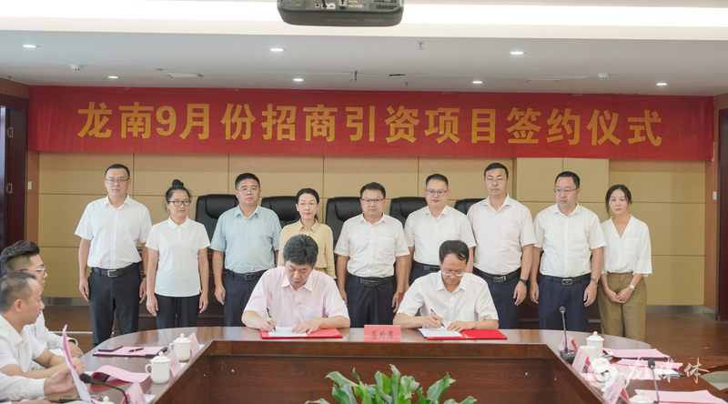 航盛鋰能年產(chǎn)5萬噸鋰電池電解液項(xiàng)目簽約儀 航盛鋰能年產(chǎn)5萬噸鋰電池電解液項(xiàng)目簽約儀