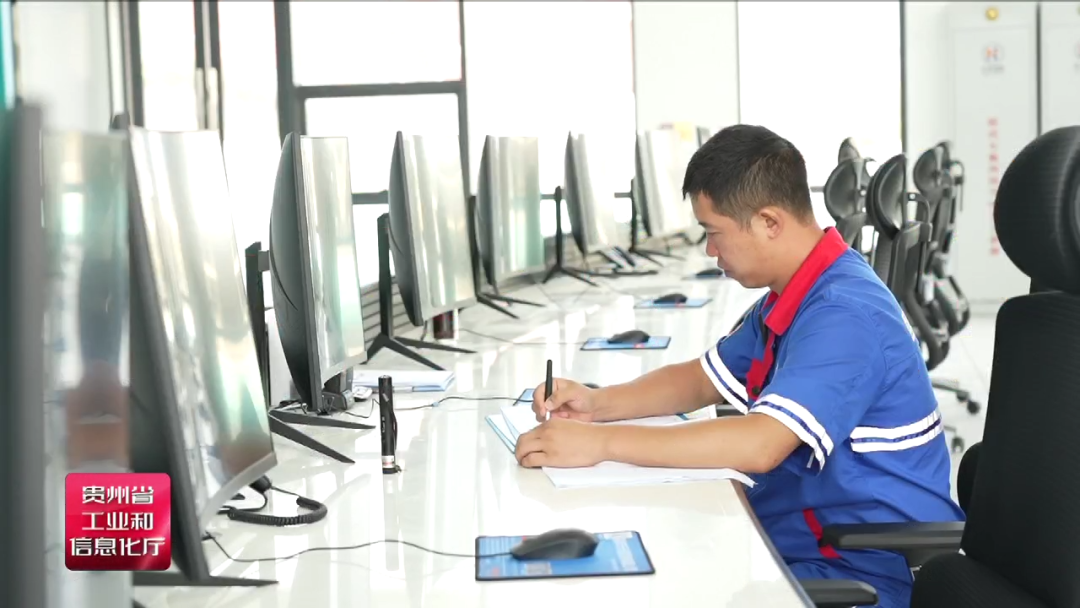 新能源集群效應(yīng)凸顯 貴州福泉今年預計實現(xiàn)新增產(chǎn)值超180億 新能源集群效應(yīng)凸顯 貴州福泉今年預計實現(xiàn)新增產(chǎn)值超180億