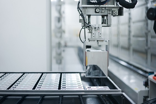 2023年電池新能源行業(yè)十大國內(nèi)新聞：穿越寒冬 向光而行