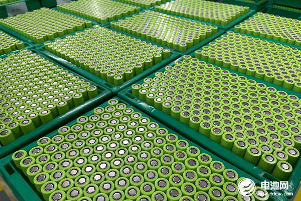 圓柱鋰離子電池