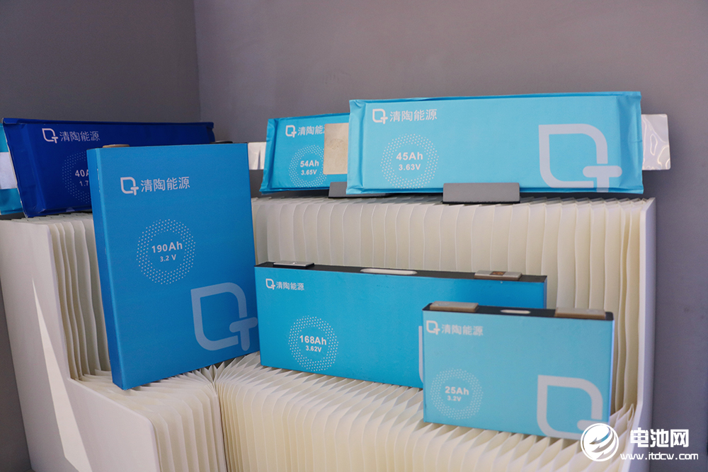 半固態電池是不是固態電池？多家車企及電池廠商上車時間已出爐