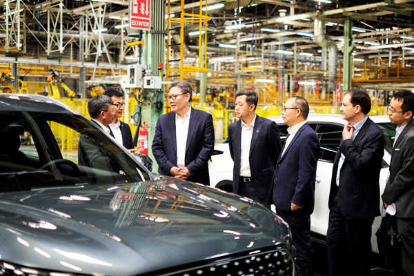 王文濤調研奇瑞埃布羅合資工廠 希望歐方摒棄保護主義