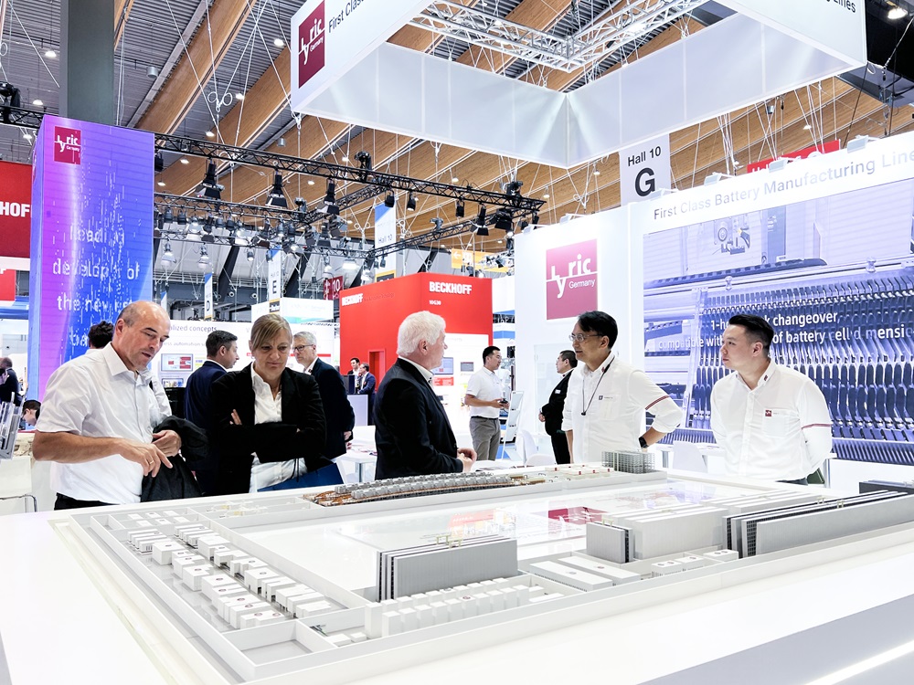 利元亨閃耀2024歐洲電池展 攜固態電池核心裝備等創新工藝亮相