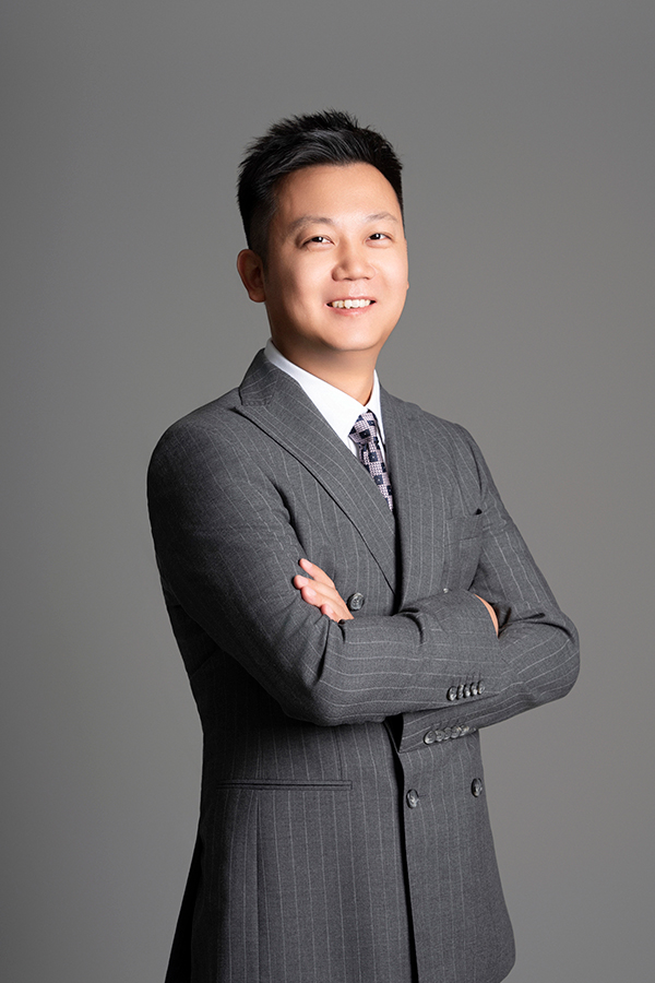 湖南中科電氣股份有限公司 新能源材料事業(yè)部總經(jīng)理 張斌 湖南中科電氣股份有限公司 新能源材料事業(yè)部總經(jīng)理 張斌