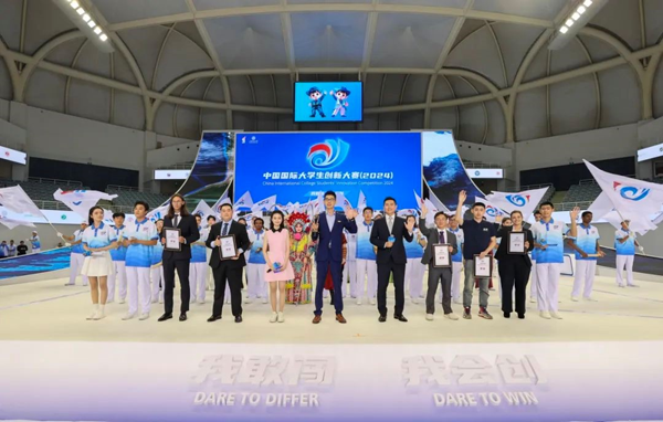 寧德時代過去十年內(nèi)研發(fā)投入700億 曾毓群支招創(chuàng)新→