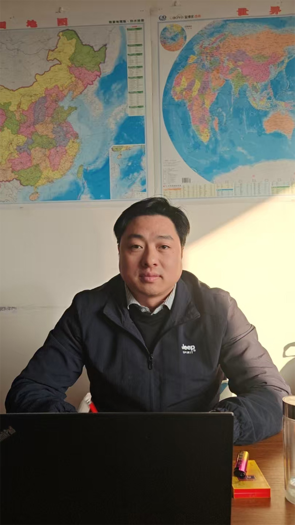 株洲萬氟化工科技有限公司 總經(jīng)理 賀小燕 株洲萬氟化工科技有限公司 總經(jīng)理 賀小燕