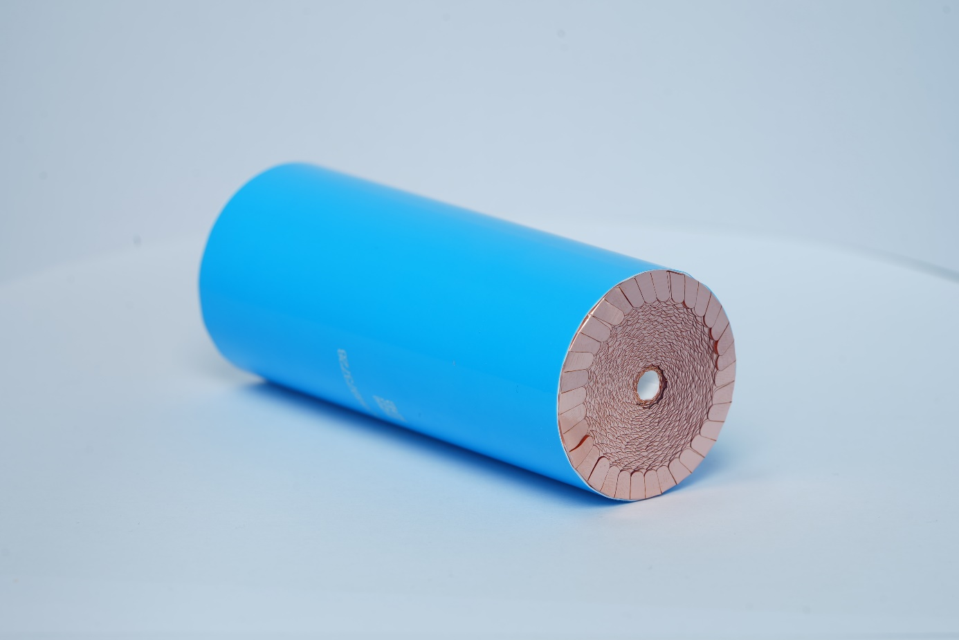 全極耳！超快充！大圓柱電池初創(chuàng)公司一期量產(chǎn)示范線投產(chǎn)在即