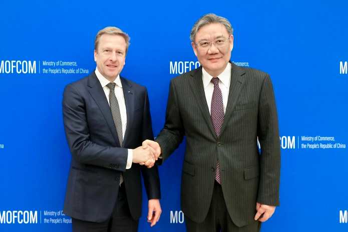 就歐盟對(duì)華電動(dòng)汽車反補(bǔ)貼案等,寶馬及奔馳發(fā)聲!