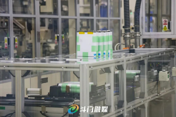 總投資10億！年產能6GWh！廣東首條半固態(tài)儲能電池產線投產