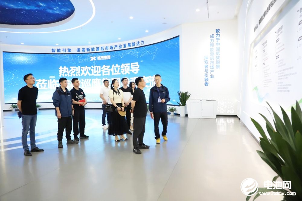 中國電池新能源產業鏈調研采訪團（安徽站）一行到訪巡鷹集團