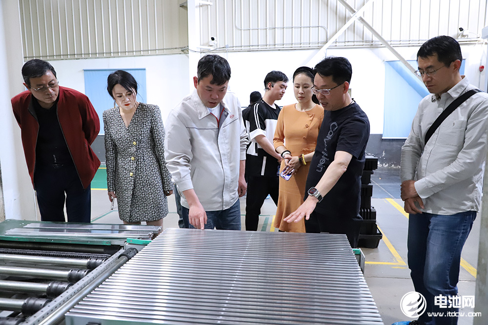 中國(guó)電池新能源產(chǎn)業(yè)鏈調(diào)研采訪團(tuán)（安徽站）一行到訪蚌埠弗迪