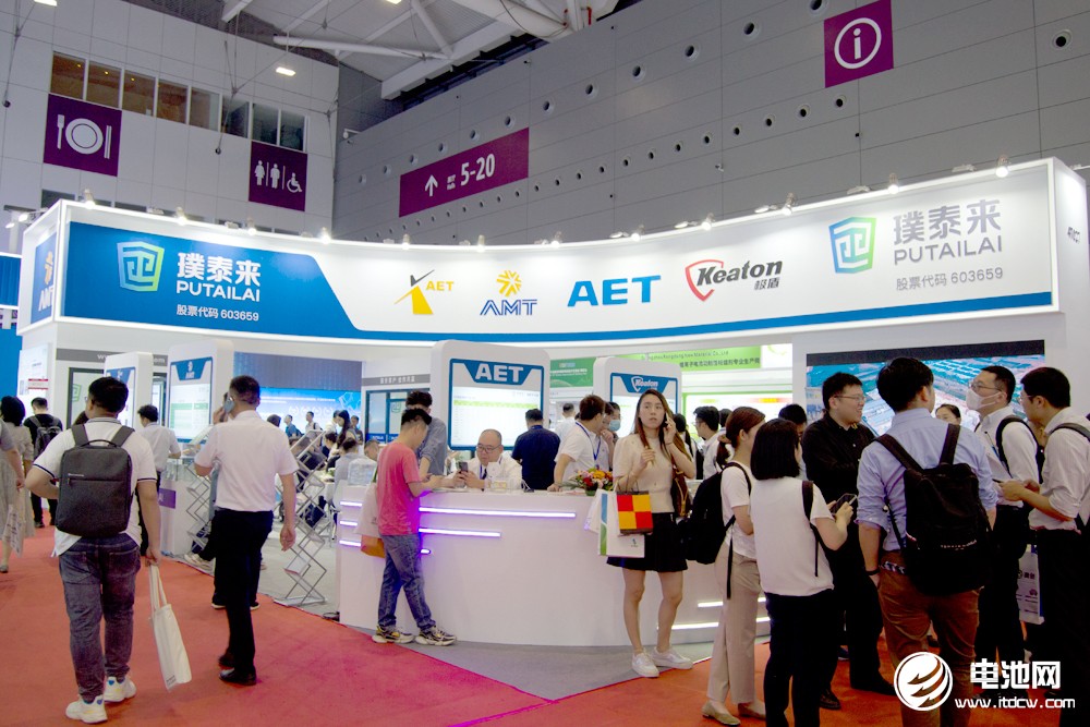 璞泰來：控股子公司嘉拓智能擬申請(qǐng)?jiān)谛氯鍜炫?></a></dt>

                <dd><a href="http://www.dlgct.cn/news/focus/062514Z0R025.html" target="_blank">璞泰來：控股子公司嘉拓智能擬申請(qǐng)?jiān)谛氯鍜?/a></dd>



              </dl>




            </div>

            <!-- /bd -->

          </div>



          <div   id="fcdrvso"   class="s-ad" style="">
            <!--<div   id="1caocua"   class="adico">-->

          </div><!-- 廣告位：電池網(wǎng)文章頁面4 -->

          <!--<script type="text/javascript">BAIDU_CLB_fillSlot("533185");</script></div>		-->

          <!--

<div   id="boxcevj"   class="s-ad" style="">

<script type="text/javascript">BAIDU_CLB_fillSlot("532569");</script></div>

-->



          <div   id="szespva"   class="essence-mod mod-side mar-b-30">

            <div   id="qtis1gl"   class="tabtitle">

              <ul id="test11_li_now_">

                <li id="uxuirot"    class="now"><a>日閱讀榜</a></li>

                <li><a>周閱讀榜</a></li>

                <li><a>月閱讀榜</a></li>

              </ul>

            </div>

            <div   id="rdmjgua"   class="list13">

              <div   class="y9u6nky"   id="test11_1" class="tablist block">



                <div   id="wt1okwt"   class="mod-tab-panel current">

                  <ul class="ep-dotlist ep-list-rank">

                    <li><span id="d6mx5m9"    class="num">1</span><span id="qbyqvoo"    class="count">(06-25)</span><a href=