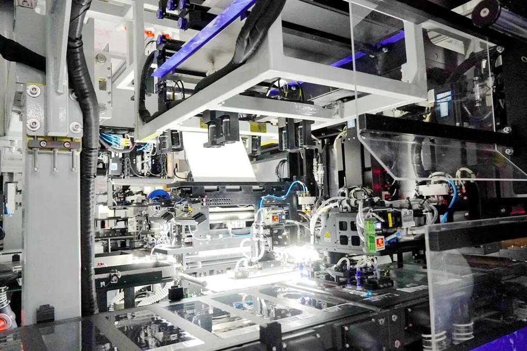 月產約160萬支！宜昌楚能首批量產疊片工藝動力電池下線交付