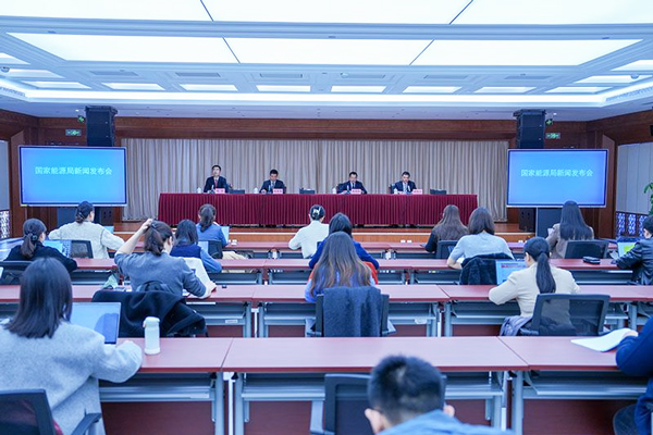 我國電動汽車充電設(shè)施（充電槍）總數(shù)突破1806萬個